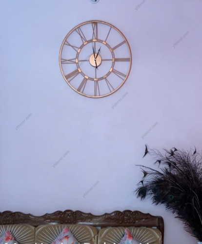 Roman Analog Minimalist Metal Wall Clock photo review